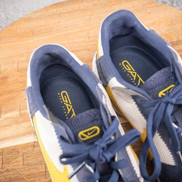 NIKE STREETGATO INDOOR SOCCER MIDNIGHT NAVY VIVID SULFUR DC8466-401 SIZE 6 - Picture 7 of 10